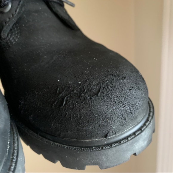 Black Timberlands - Picture 4 of 4